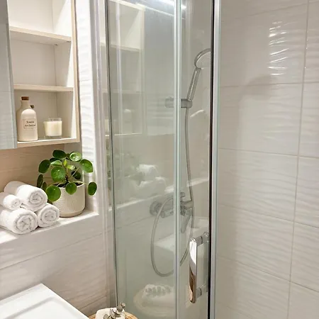 Apartmán La Perle Du 16eme - 2 Pers - Lumineux - Cour Privative *